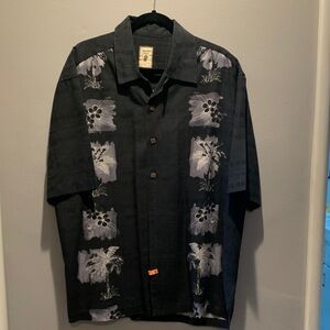Jamaica Jaxx Men's Black and Gray Tropical Shirt